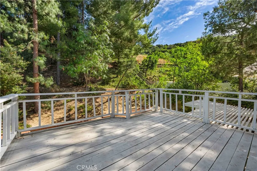 19932 Turnberry Tarzana, CA 91356