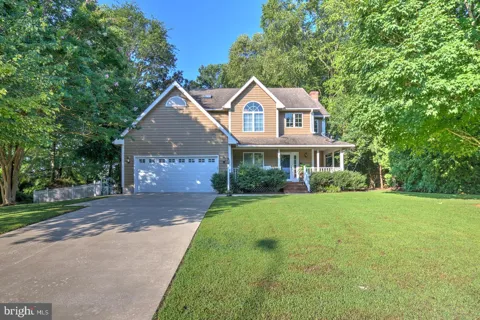 11 LONDONDERRY DRIVE