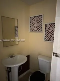 863 NW 139th St ## Miami, FL 33168