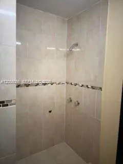 863 NW 139th St ## Miami, FL 33168
