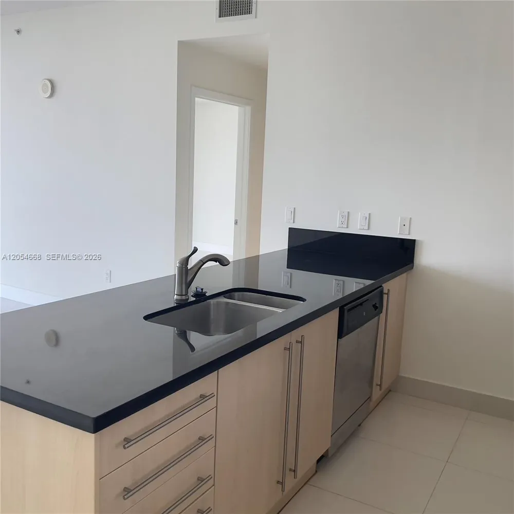 79 SW 12 ST #3011-S Miami, FL 33130