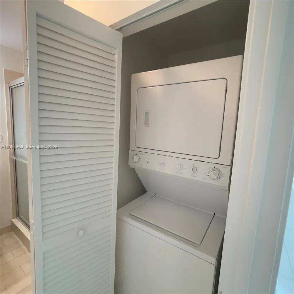 79 SW 12 ST #3011-S Miami, FL 33130