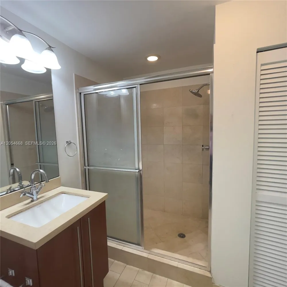 79 SW 12 ST #3011-S Miami, FL 33130