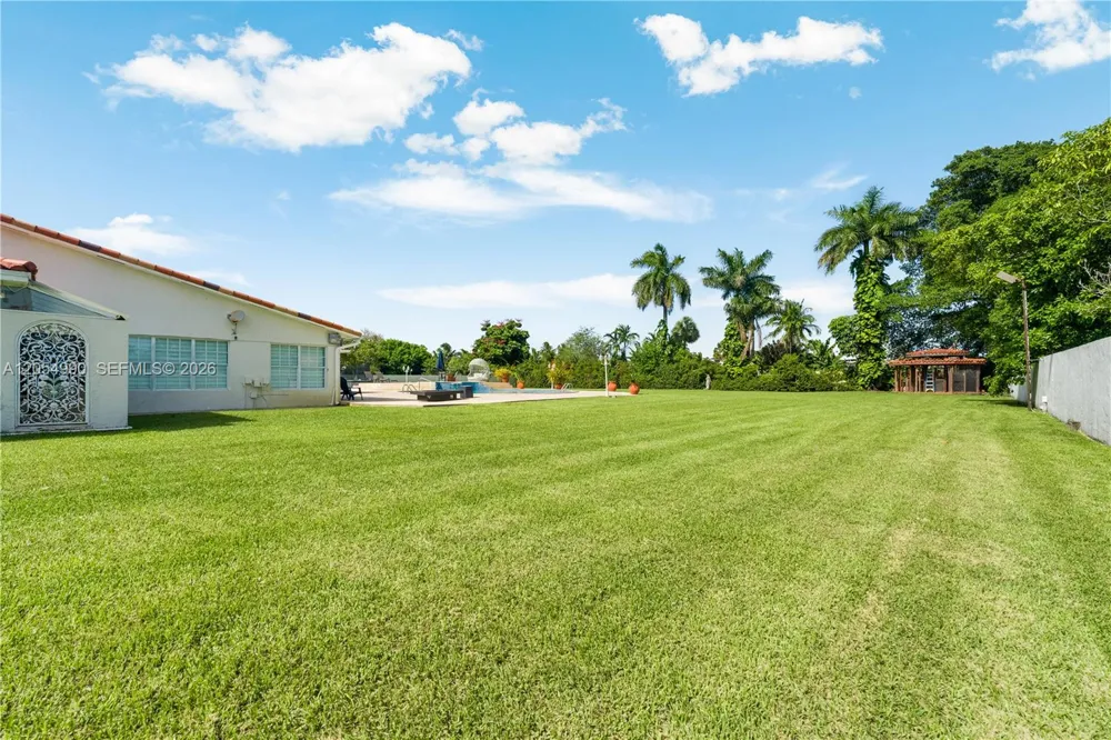 2605 SW 115th Ave Miami, FL 33165