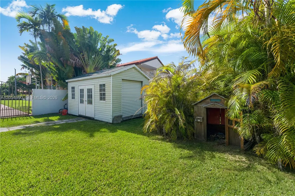 2605 SW 115th Ave Miami, FL 33165