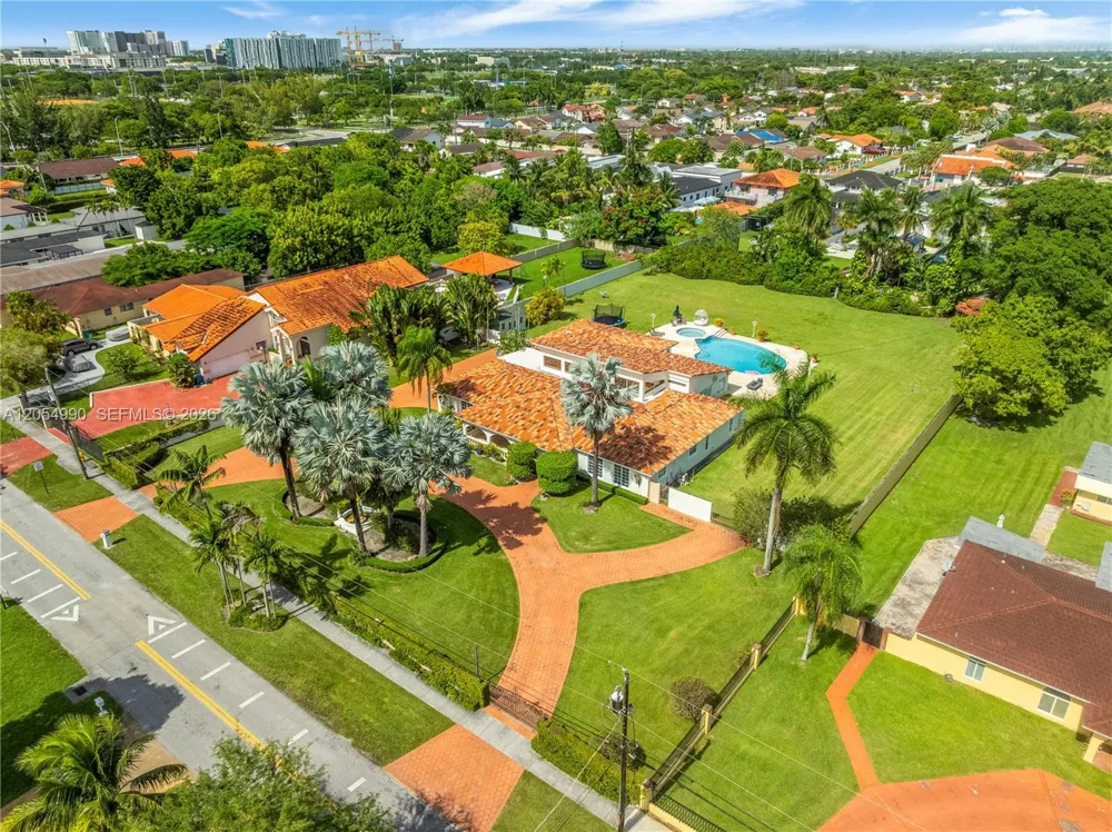 2605 SW 115th Ave Miami, FL 33165
