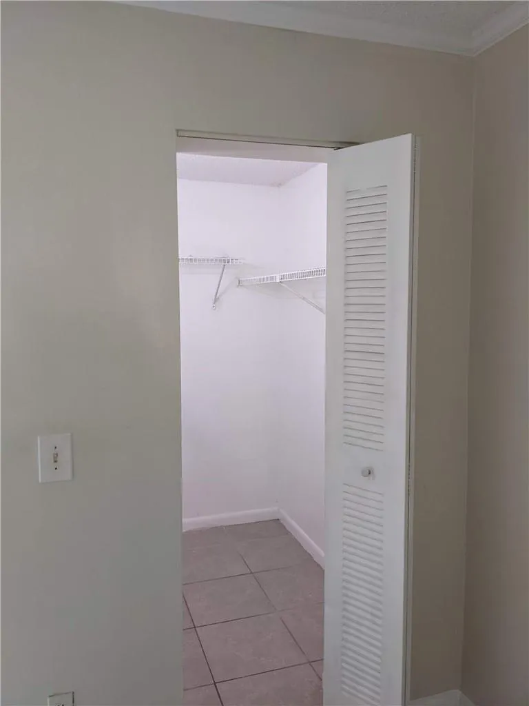 401 MEADOWS CIRCLE Boynton Beach, FL 33436