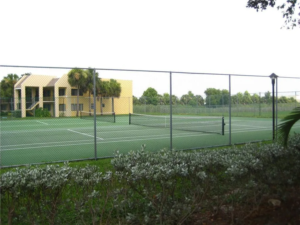401 MEADOWS CIRCLE Boynton Beach, FL 33436