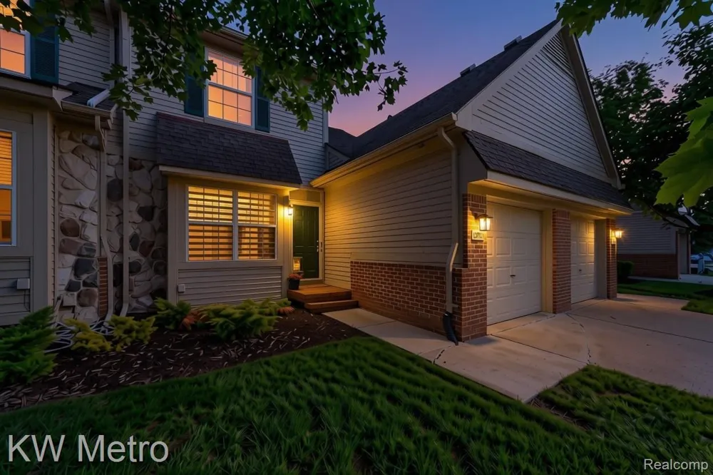 41874 Cantebury Drive Novi City, MI 48377