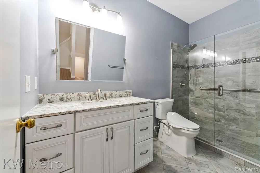 41874 Cantebury Drive Novi City, MI 48377