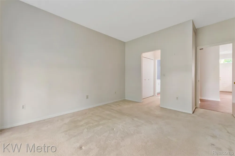 41874 Cantebury Drive Novi City, MI 48377