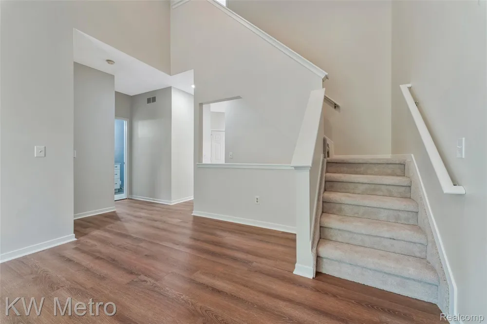 41874 Cantebury Drive Novi City, MI 48377