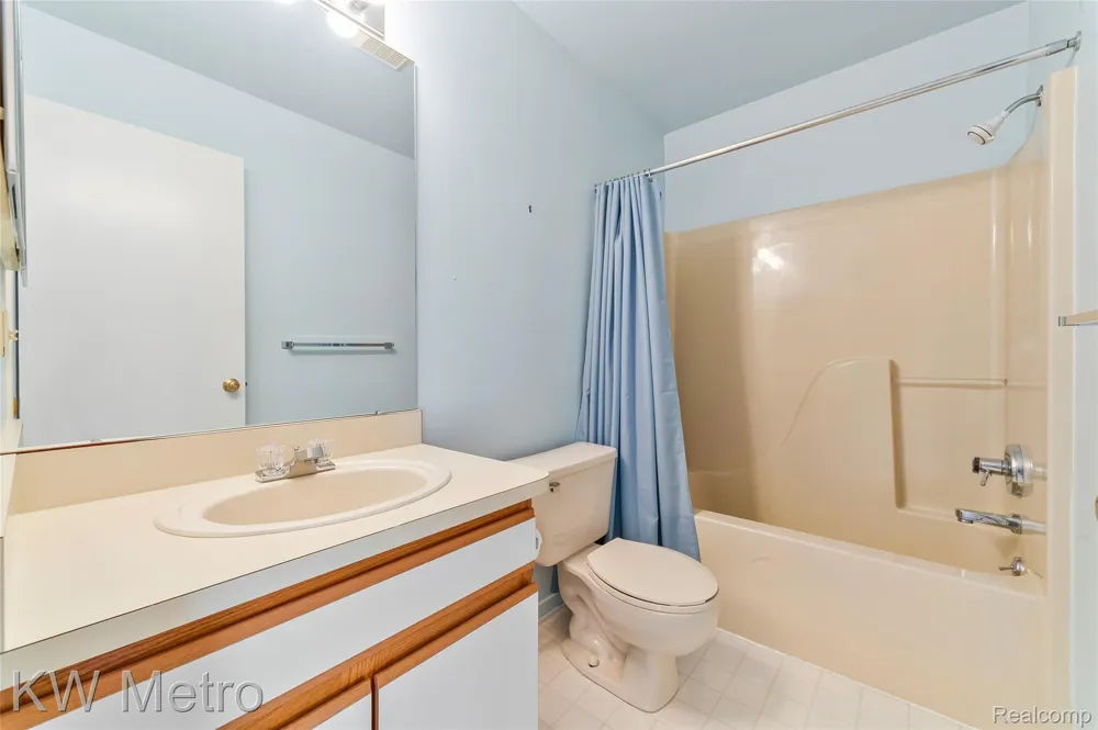 41874 Cantebury Drive Novi City, MI 48377
