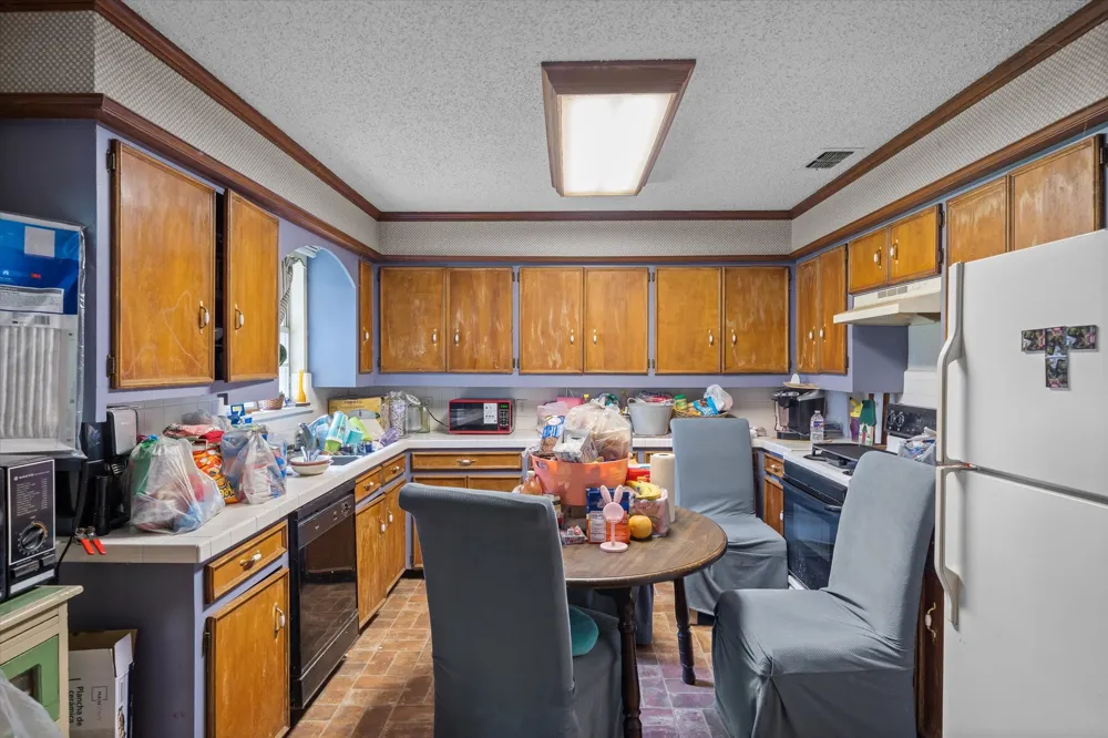 1709 Vz County Road 2502 Canton, TX 75103