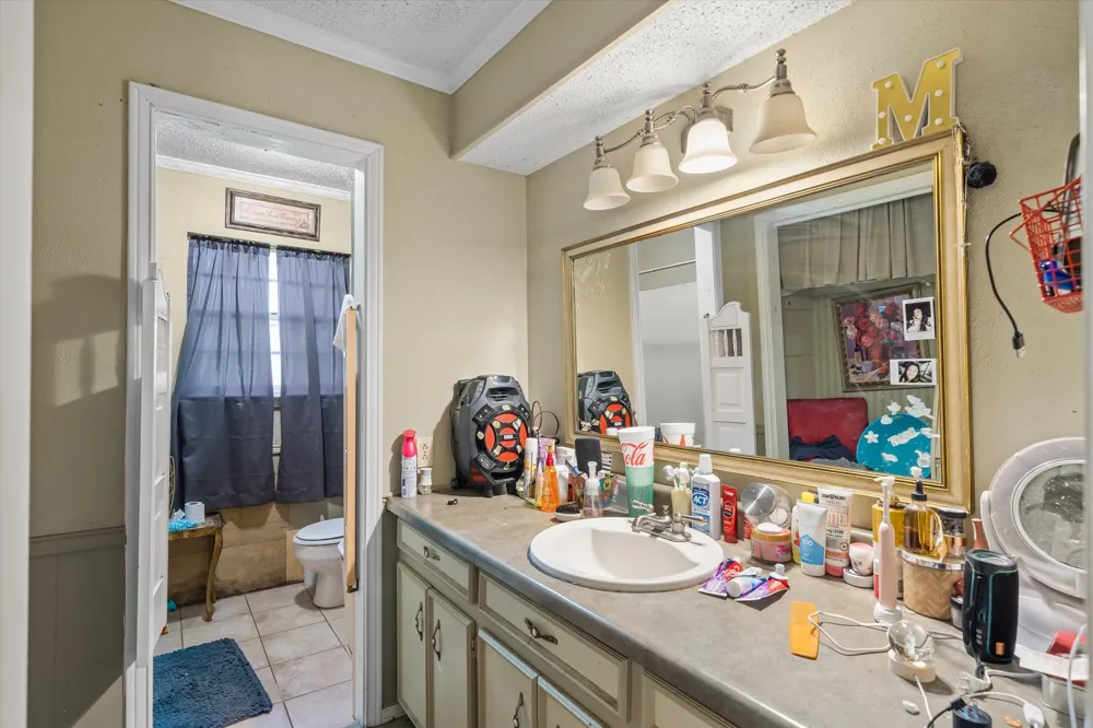 1709 Vz County Road 2502 Canton, TX 75103