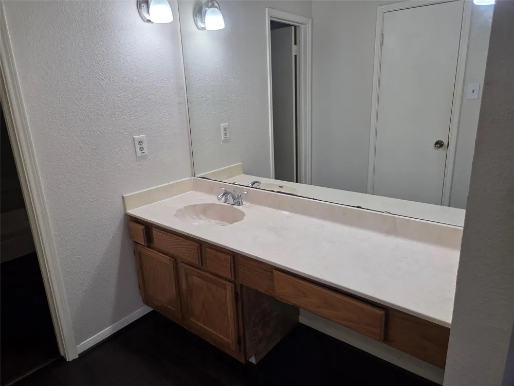 3780 Tanglewilde Street #106 Houston, TX 77063