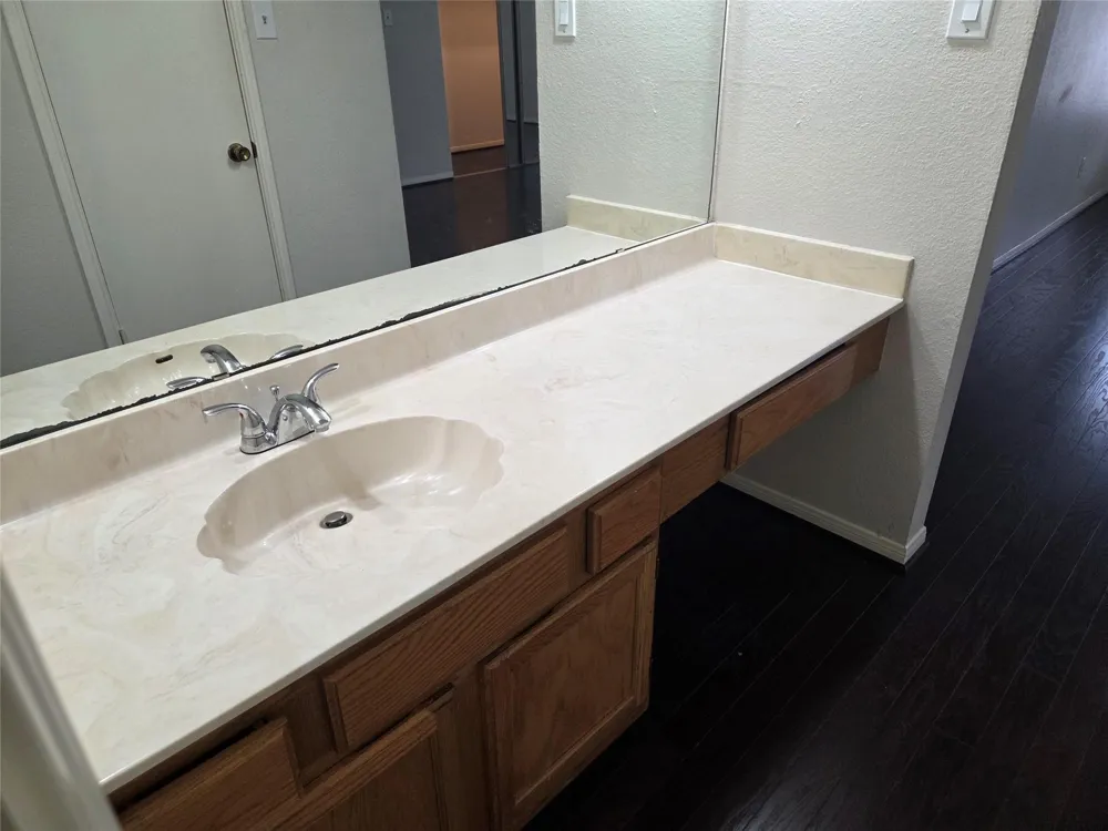 3780 Tanglewilde Street #106 Houston, TX 77063