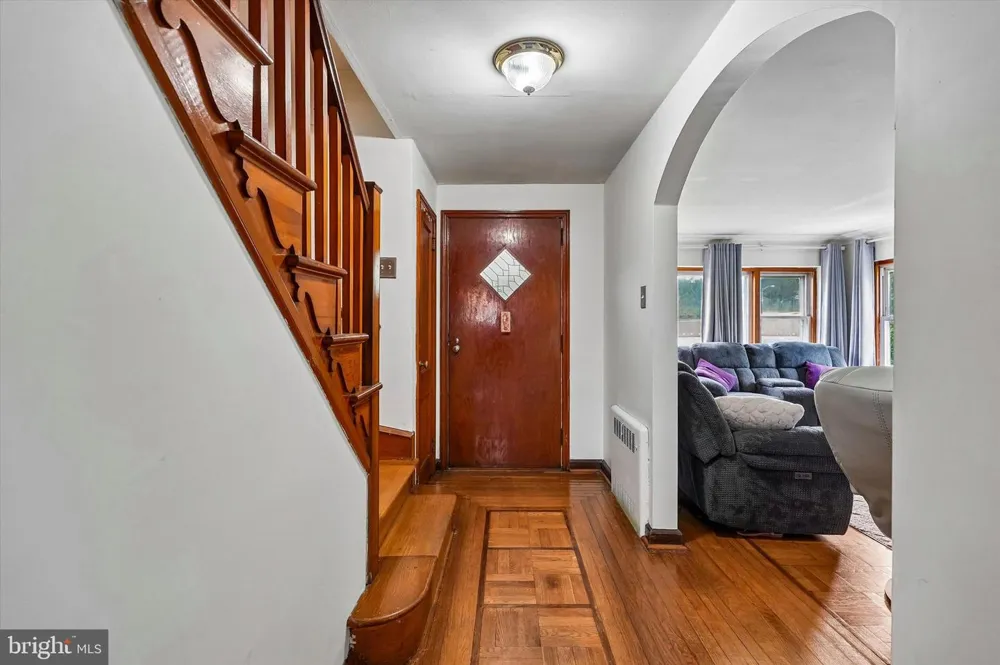 1210 E MATSONFORD ROAD Conshohocken, PA 19428