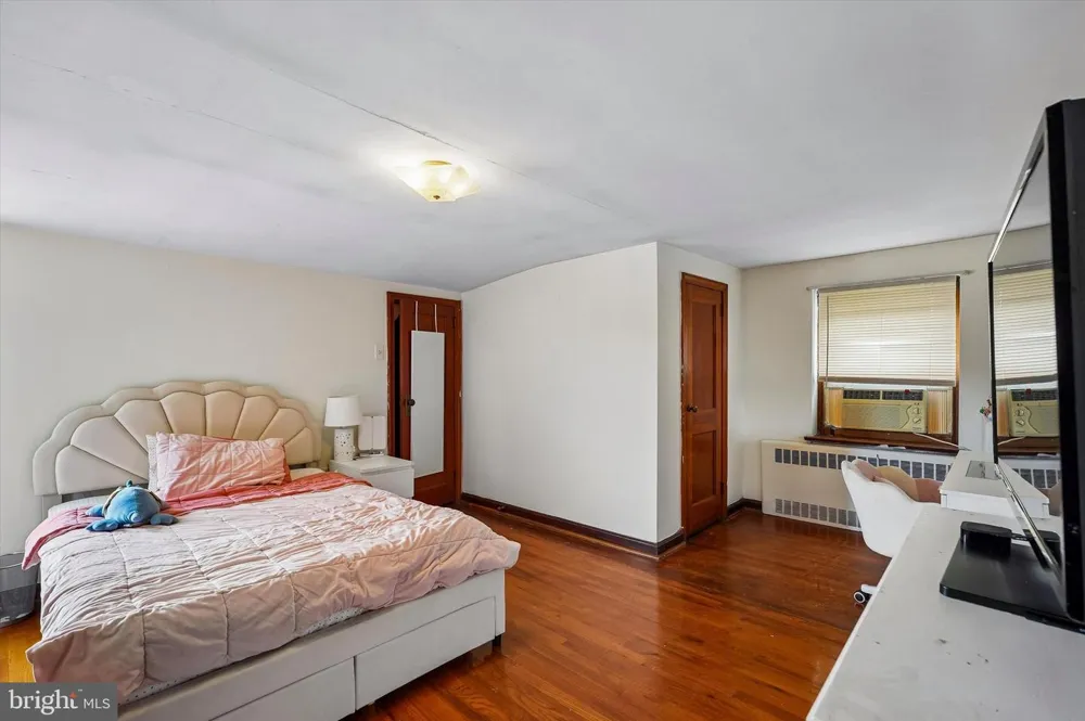 1210 E MATSONFORD ROAD Conshohocken, PA 19428