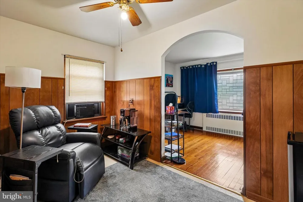 1210 E MATSONFORD ROAD Conshohocken, PA 19428