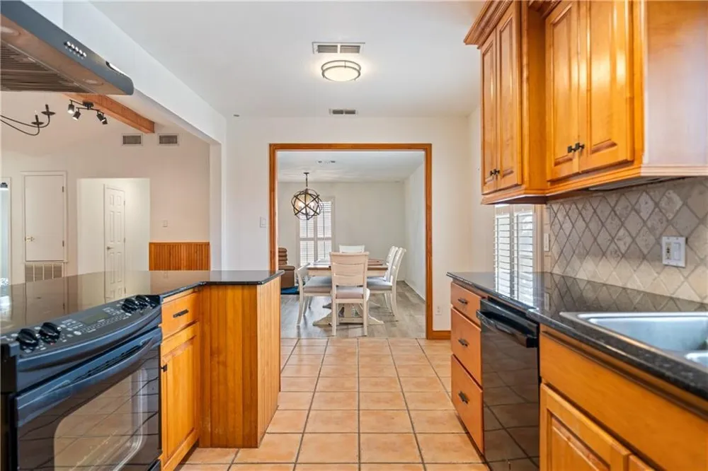 5901 Shadow Wood Drive Corpus Christi, TX 78415