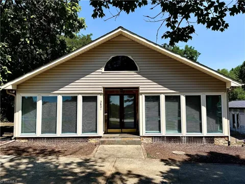 3801 Oak Ridge Road