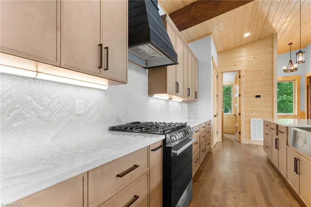 16 Bear Lodge Drive Sparta, NC 28675