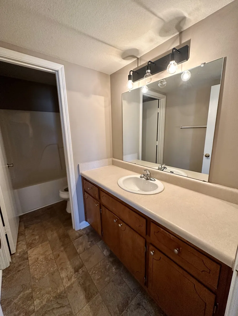 205 Cranklen Cir #G Clarksville, TN 37042