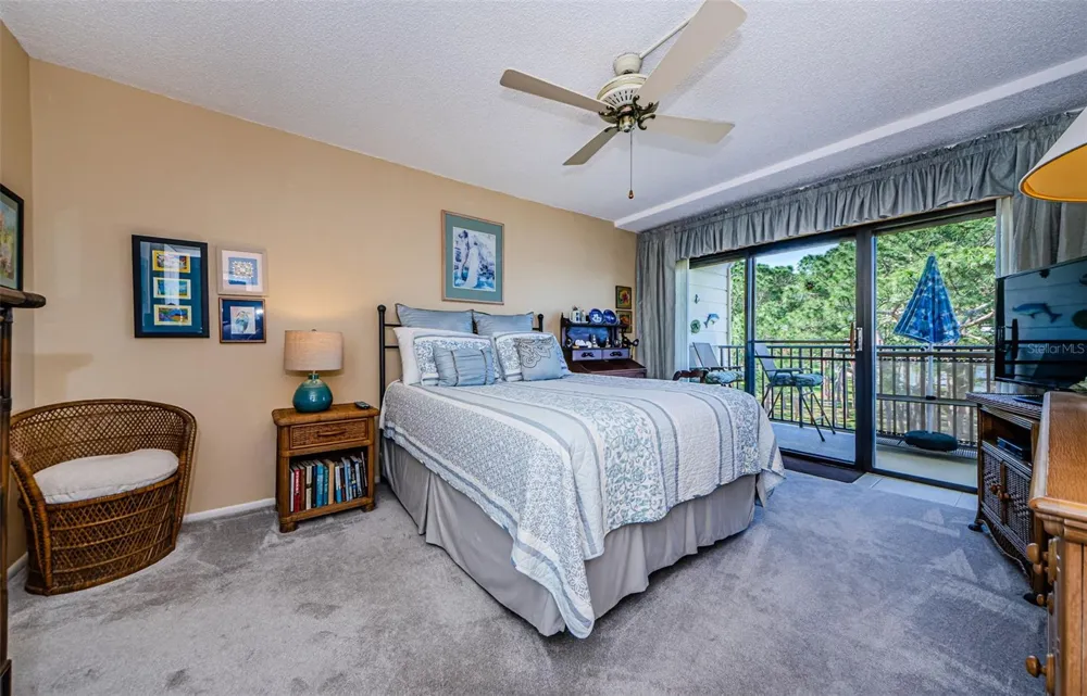 2700 BAYSHORE BOULEVARD #11307 Dunedin, FL 34698