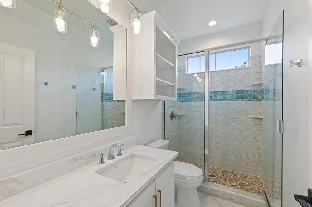 4605 Wild Cow Cove Spicewood, TX 78669