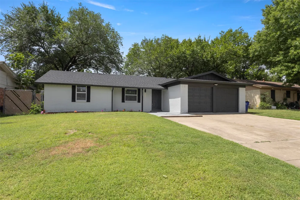 311 Arthur Drive Kennedale, TX 76060