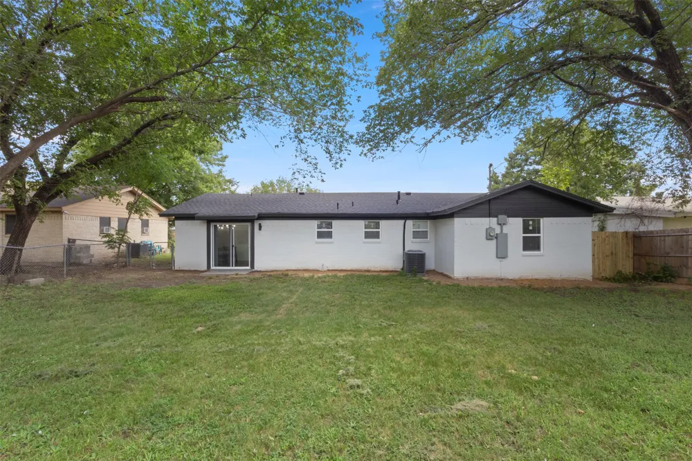 311 Arthur Drive Kennedale, TX 76060