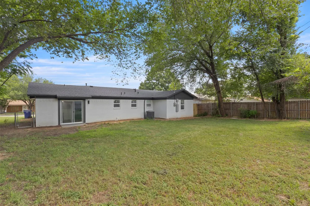 311 Arthur Drive Kennedale, TX 76060