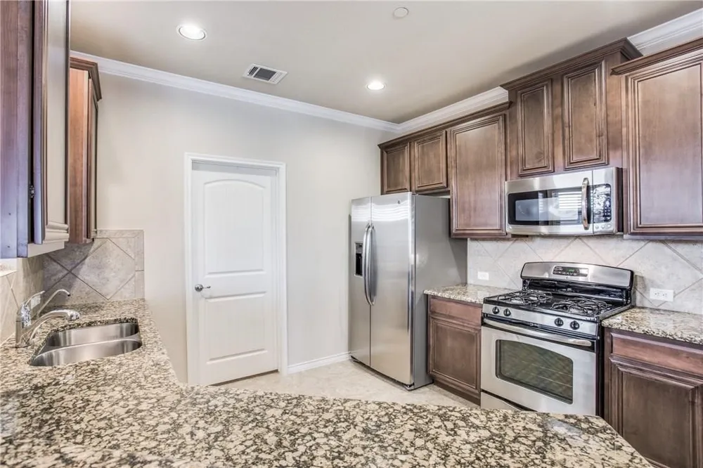 8717 Whitehead Street McKinney, TX 75070
