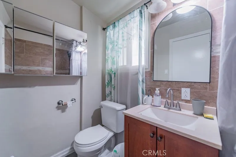 443 Begonia Ontario, CA 91762