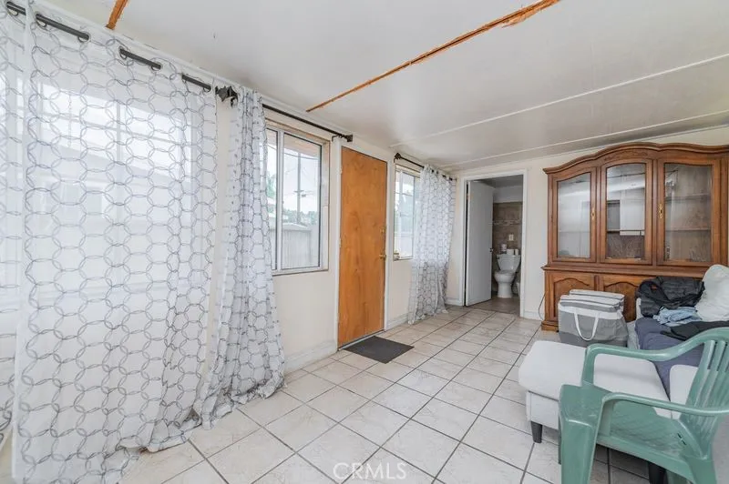 443 Begonia Ontario, CA 91762