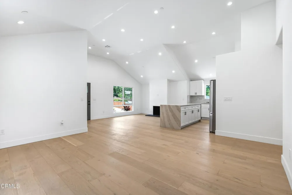 108 E Grandview Avenue Sierra Madre, CA 91024