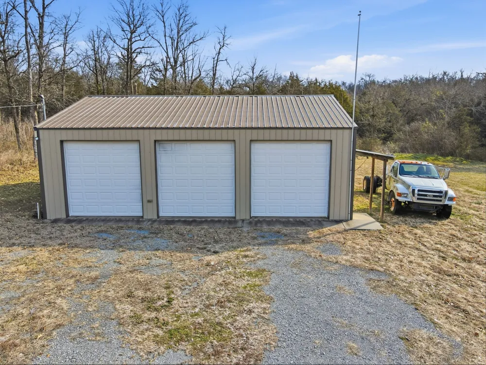 30 Smokey Cir Petersburg, TN 37144