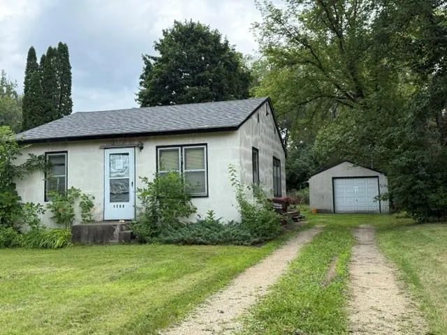 1260 Dorland Rd S Maplewood, MN 55119