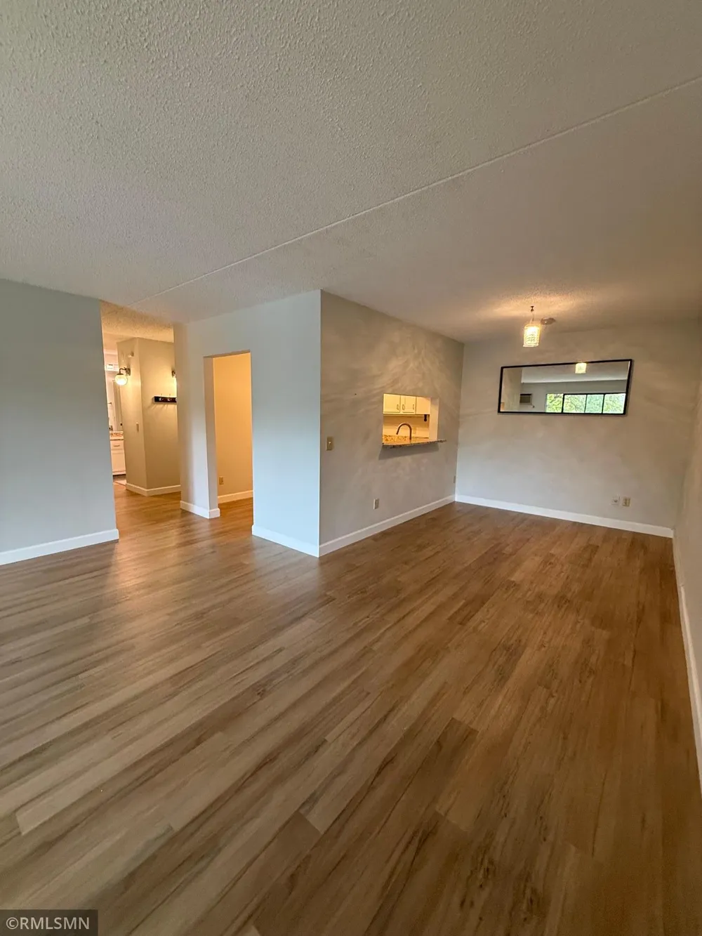 10511 Cedar Lake Road #309 Minnetonka, MN 55305