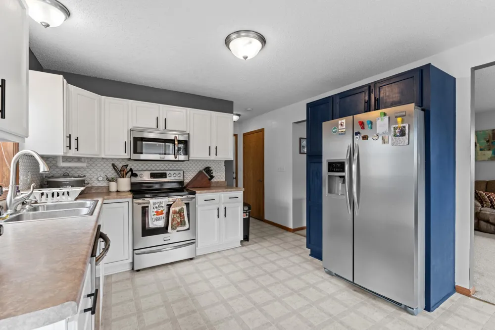 805 3rd Avenue NE Plainview, MN 55964