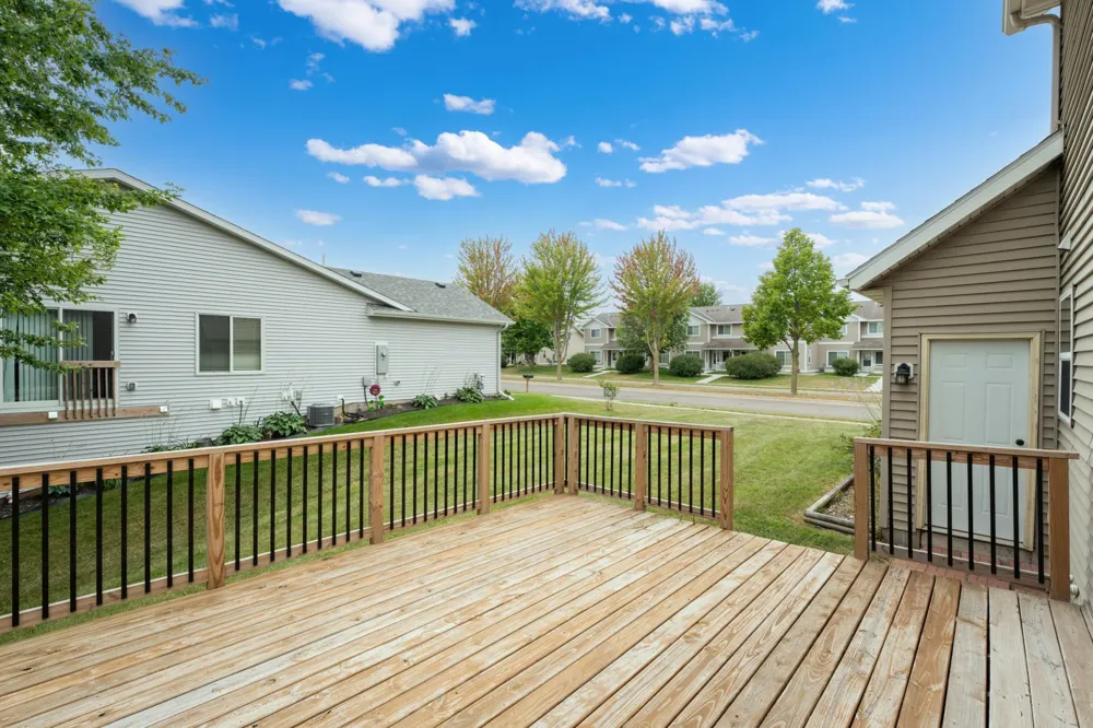 805 3rd Avenue NE Plainview, MN 55964