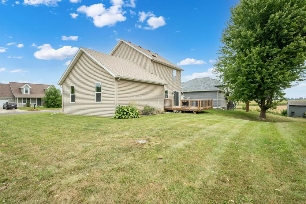 805 3rd Avenue NE Plainview, MN 55964
