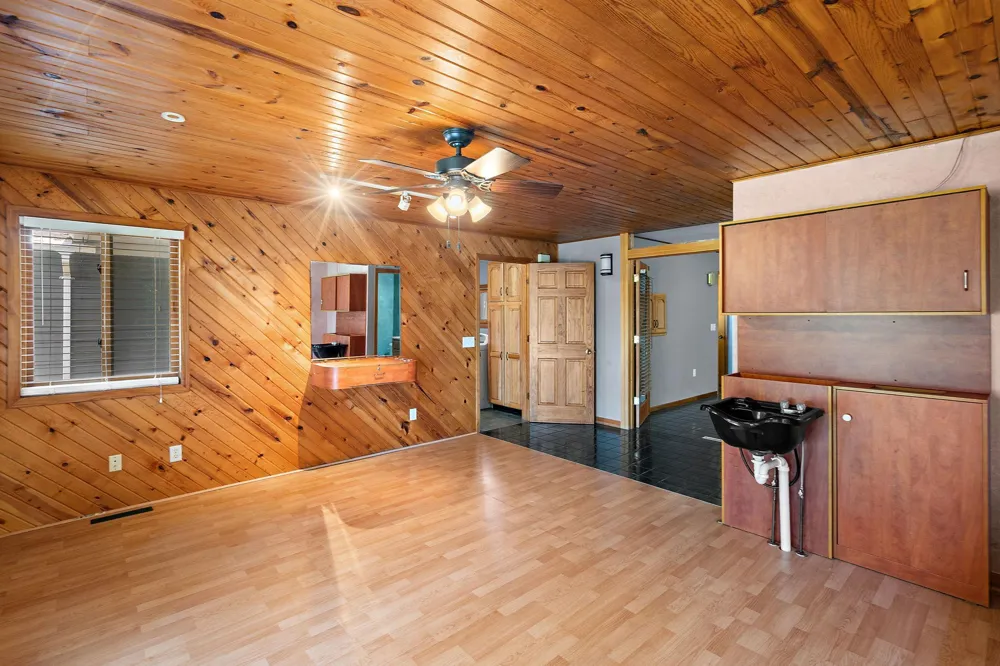 212 Central Avenue S Norwood Young America, MN 55397