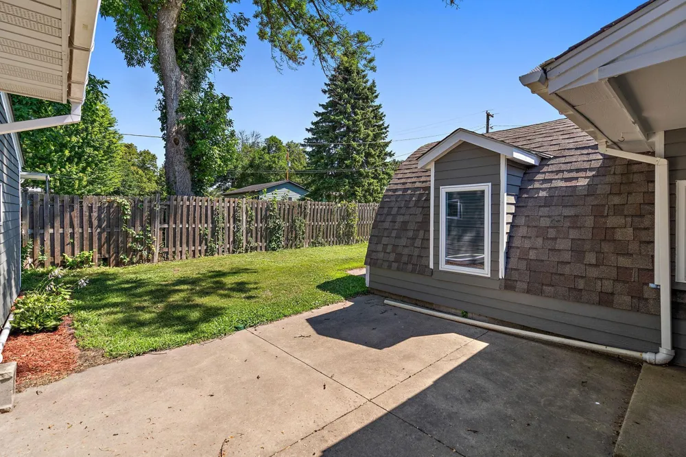 212 Central Avenue S Norwood Young America, MN 55397