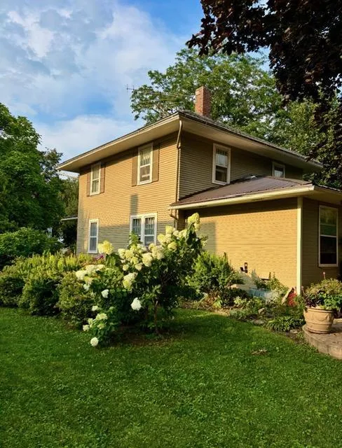 316 Newburg Avenue W Mabel, MN 55954