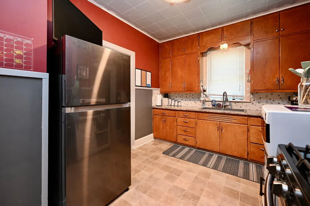 617 W Howard Street Winona, MN 55987