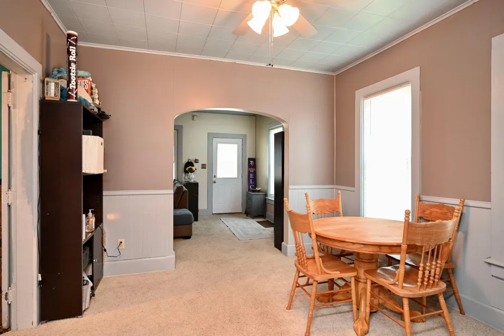 617 W Howard Street Winona, MN 55987