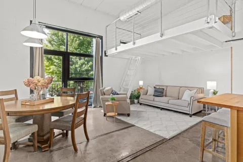 730 Stinson Boulevard #114