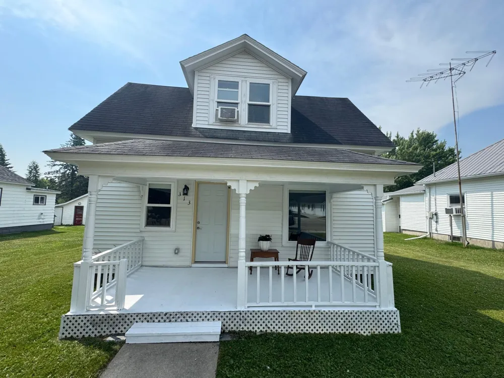 313 Minnesota Avenue E Sebeka, MN 56477